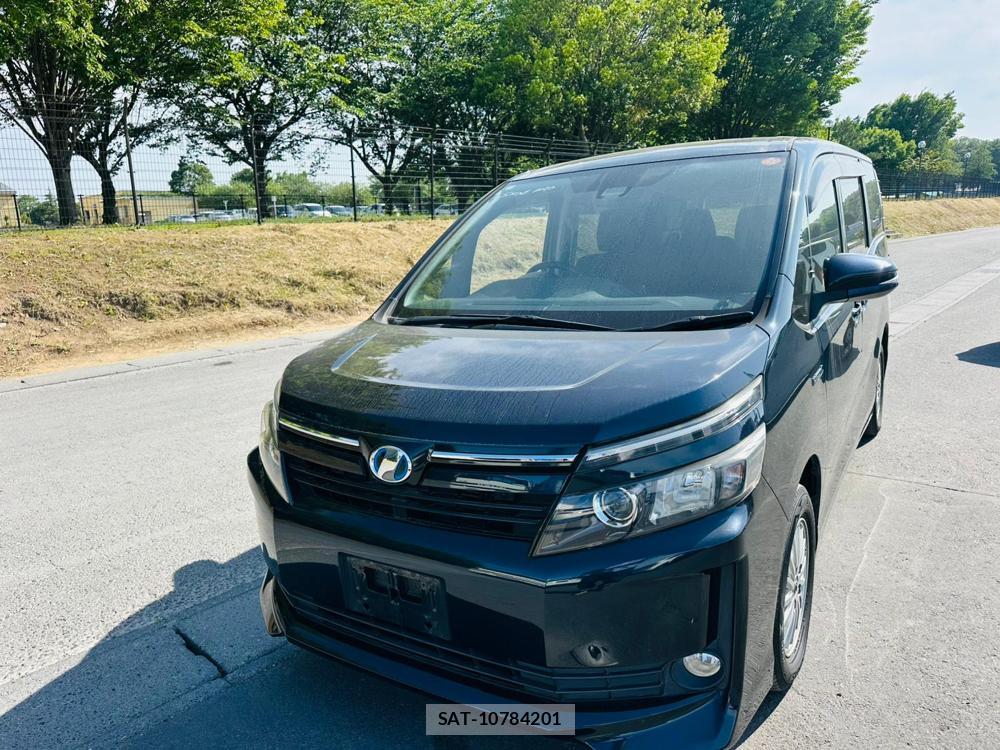 Toyota VOXY 2016 6804170-0