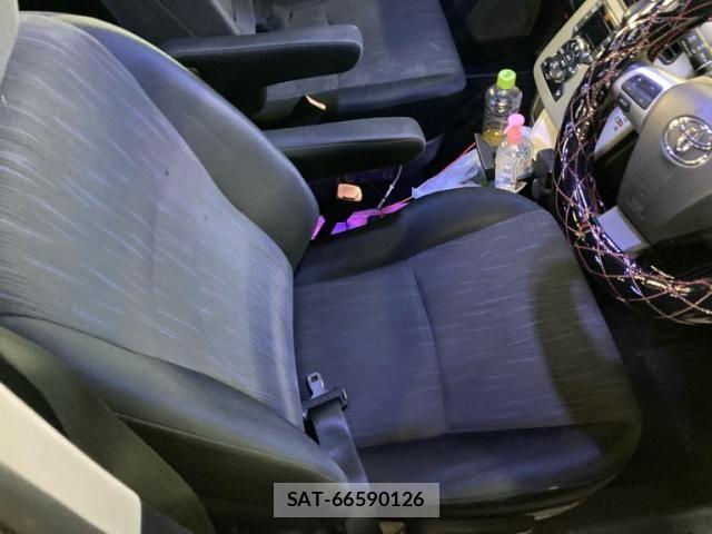 Toyota VOXY 2011-09 6915214-12