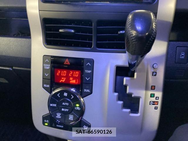 Toyota VOXY 2011-09 6915214-17