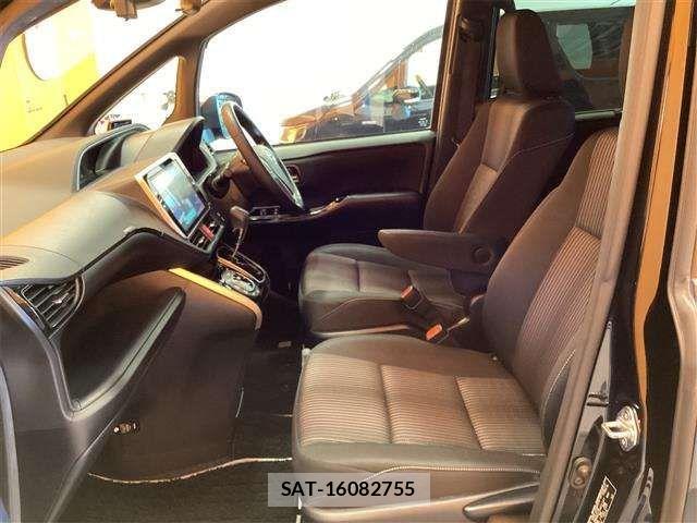 Toyota VOXY 2018-01 6915116-18