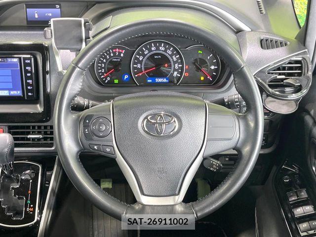 Toyota VOXY 2019-06 6915158-11