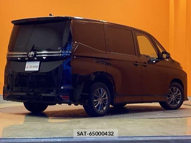 Toyota VOXY 2023-03 6915102-9