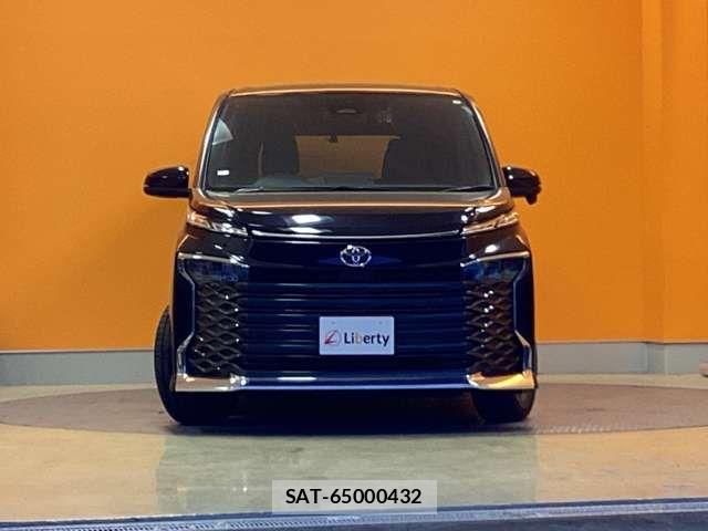 Toyota VOXY 2023-03 6915102-6