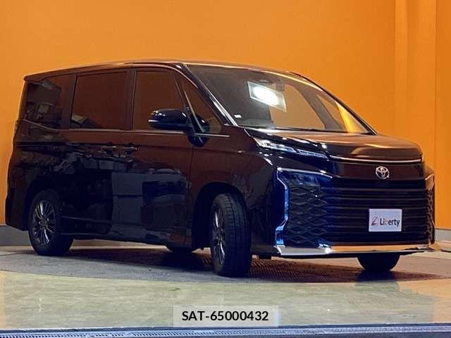 Toyota VOXY 2023-03 6915102-7