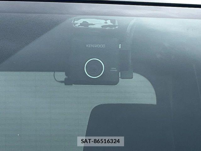 Toyota VOXY 2022-02 6915106-8