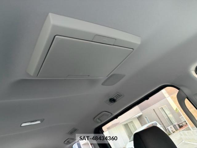 Toyota VOXY 2016-09 6915190-21