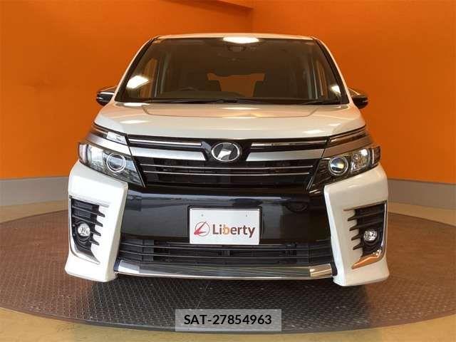 Toyota VOXY 2016-09 6915145-9