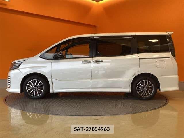 Toyota VOXY 2016-09 6915145-15