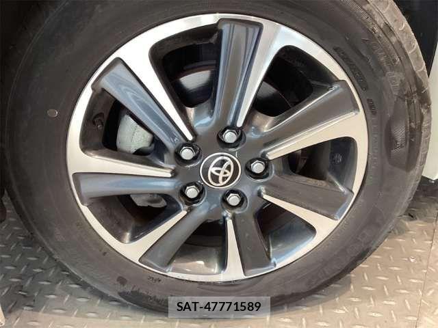 Toyota VOXY 2019-07 6915108-14