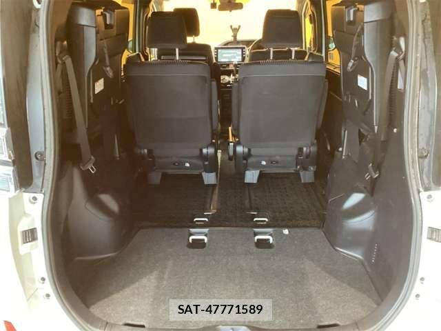Toyota VOXY 2019-07 6915108-18