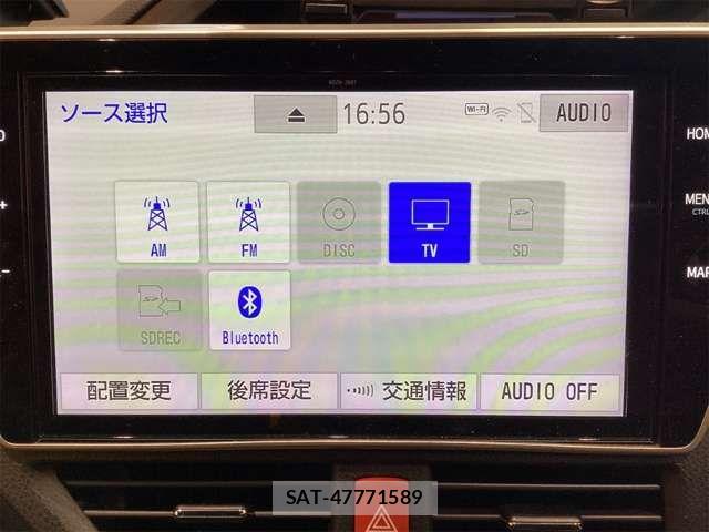 Toyota VOXY 2019-07 6915108-6