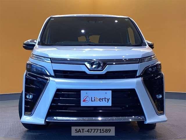 Toyota VOXY 2019-07 6915108-7