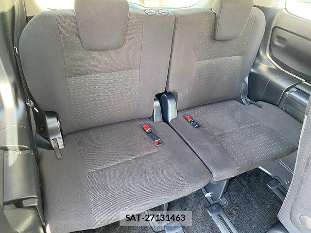Toyota VOXY 2016-03 6915200-17