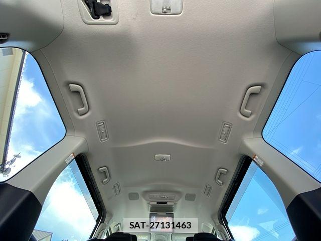 Toyota VOXY 2016-03 6915200-19