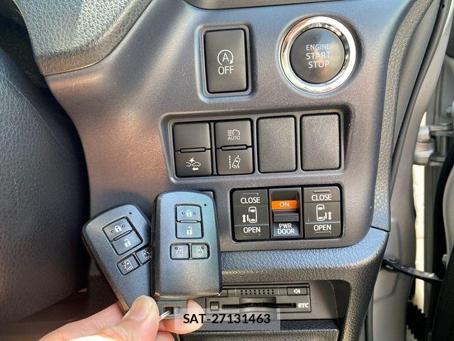 Toyota VOXY 2016-03 6915200-23