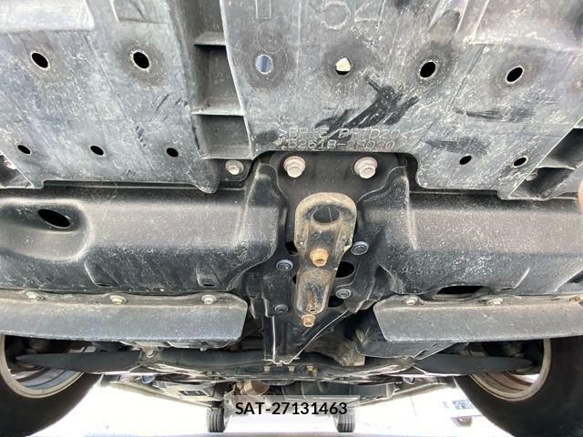 Toyota VOXY 2016-03 6915200-27