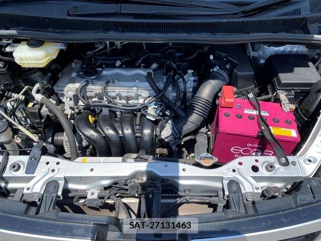 Toyota VOXY 2016-03 6915200-28