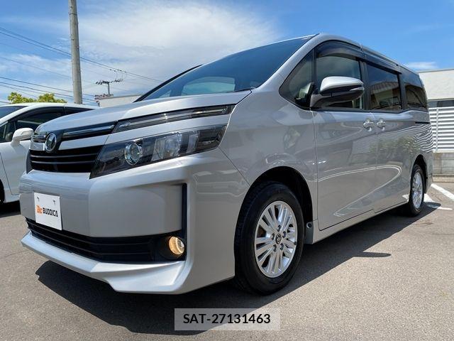 Toyota VOXY 2016-03 6915200-3