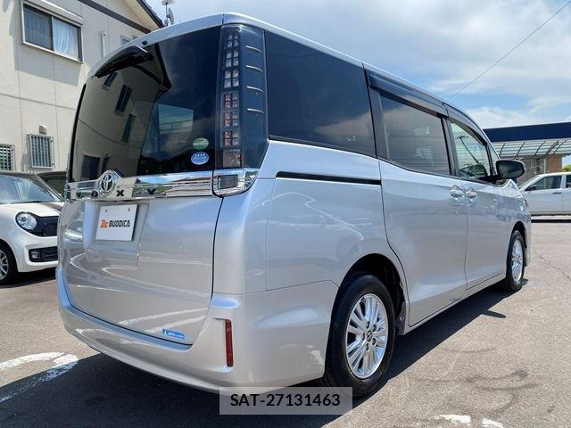 Toyota VOXY 2016-03 6915200-6
