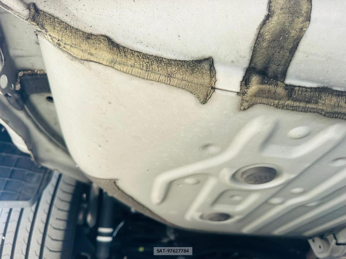 Toyota VOXY 2017 6848849-35
