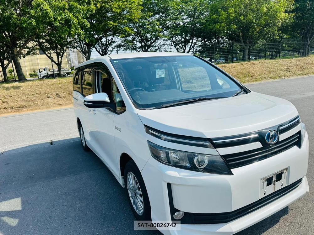 Toyota VOXY 2015 6848848-6