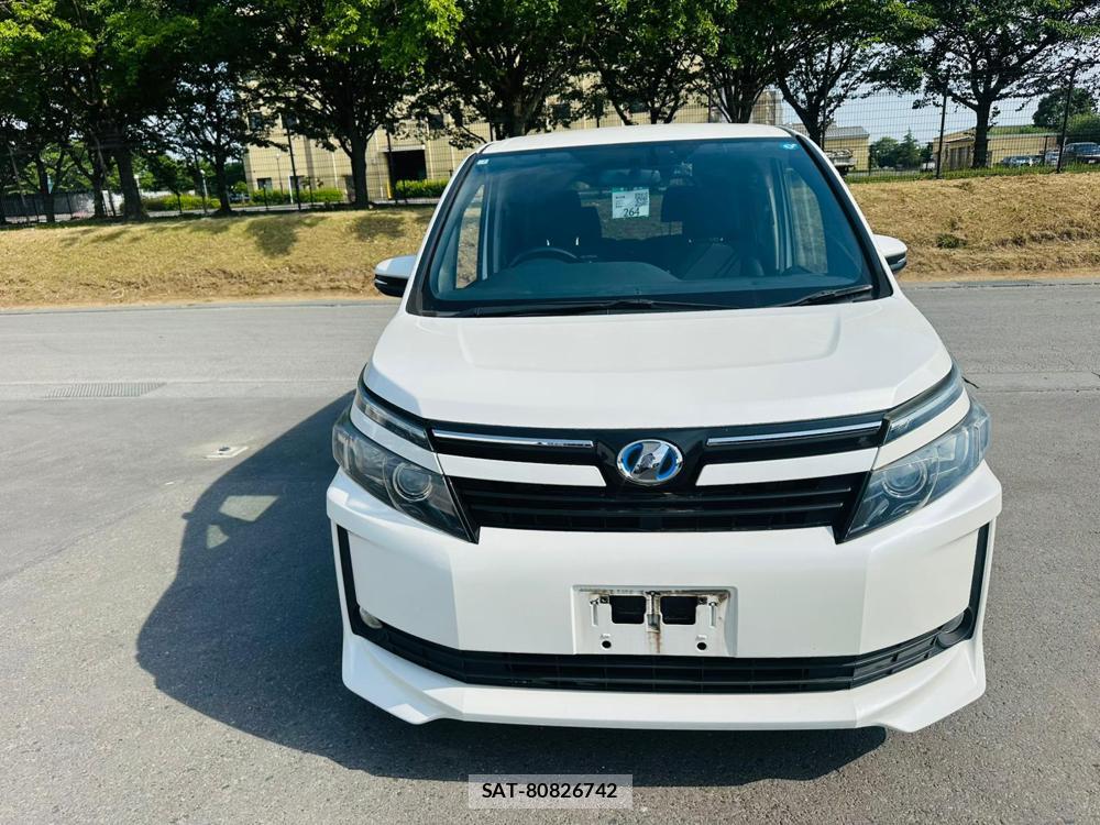 Toyota VOXY 2015 6848848-7