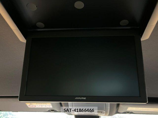 Toyota VOXY 2017-11 6999087-2
