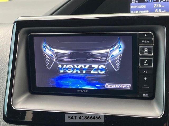 Toyota VOXY 2017-11 6999087-3