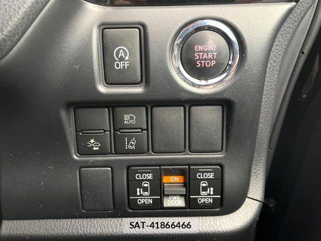 Toyota VOXY 2017-11 6999087-5