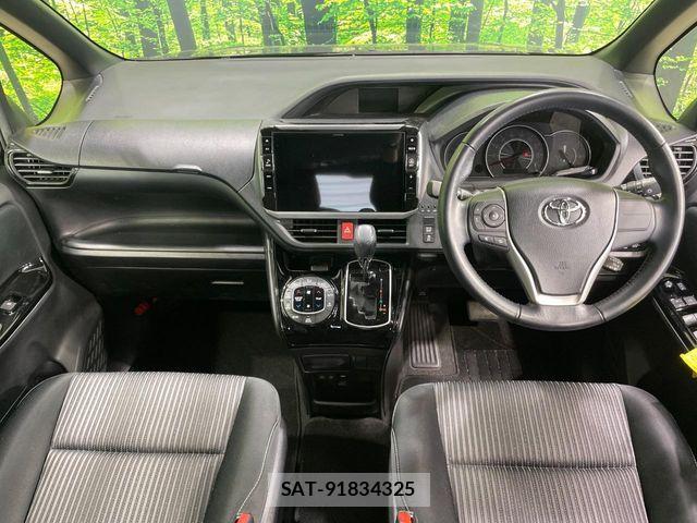 Toyota VOXY 2017-12 6999088-1