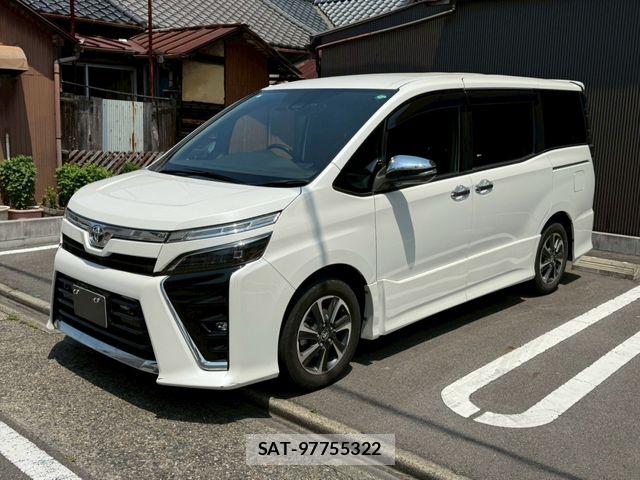 Toyota VOXY 2021-03 6999083-4
