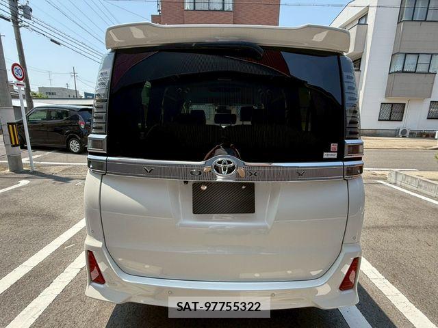 Toyota VOXY 2021-03 6999083-6