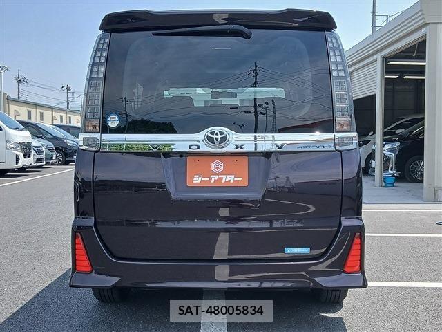 Toyota VOXY 2014-02 6999110-9