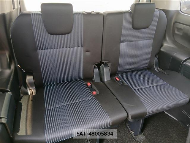 Toyota VOXY 2014-02 6999110-16
