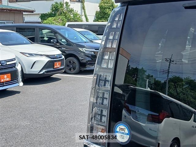 Toyota VOXY 2014-02 6999110-28