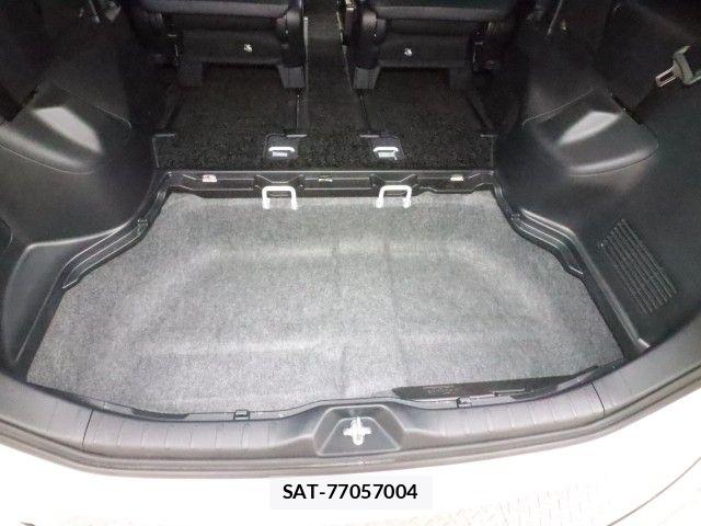 Toyota VOXY 2021-06 6999080-13
