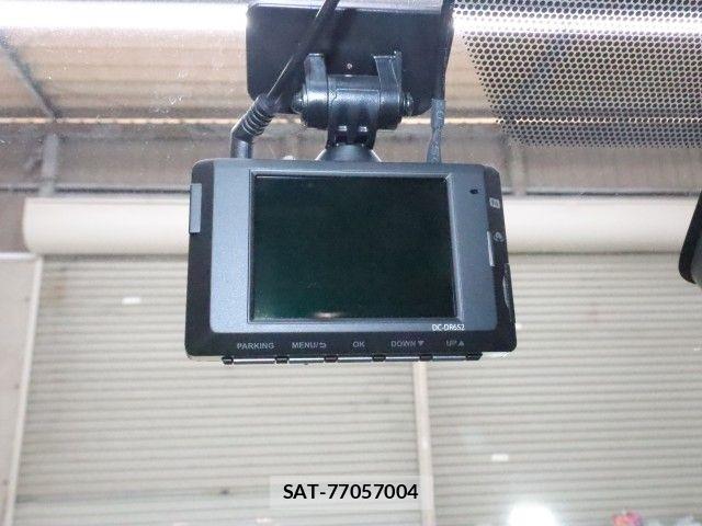 Toyota VOXY 2021-06 6999080-16
