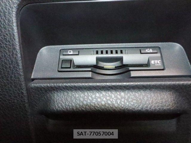 Toyota VOXY 2021-06 6999080-27
