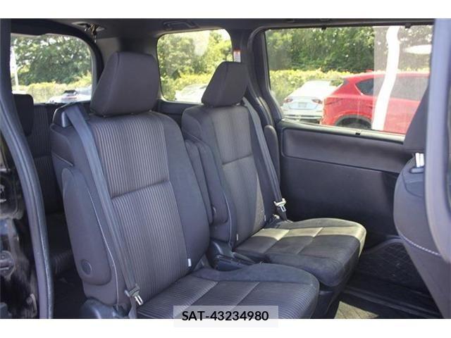 Toyota VOXY 2019-10 6999099-14