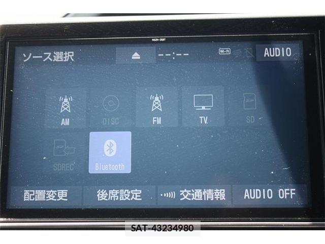 Toyota VOXY 2019-10 6999099-1