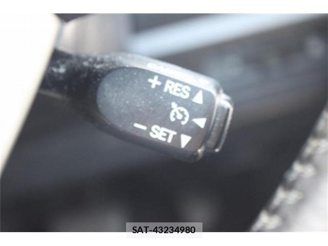 Toyota VOXY 2019-10 6999099-5
