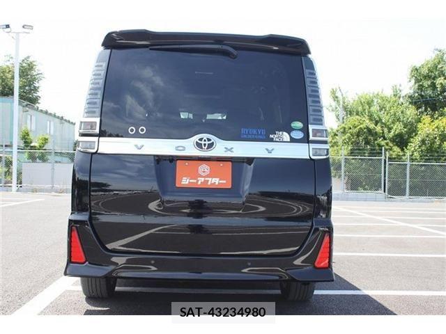 Toyota VOXY 2019-10 6999099-8