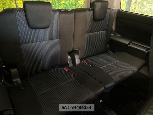 Toyota VOXY 2015-10 6999101-11
