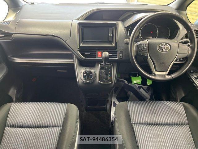 Toyota VOXY 2015-10 6999101-1