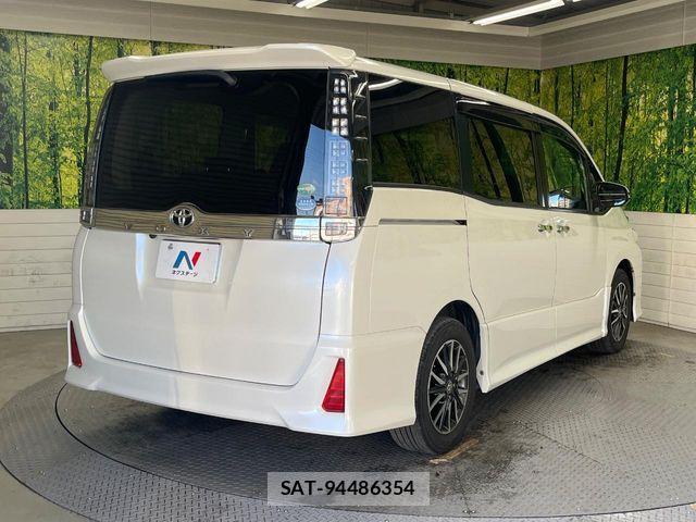 Toyota VOXY 2015-10 6999101-19