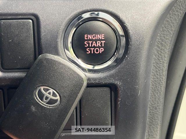 Toyota VOXY 2015-10 6999101-6