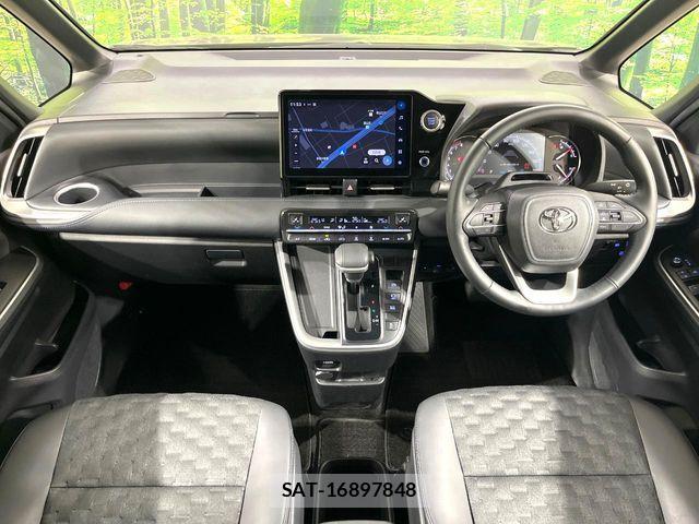 Toyota VOXY 2023-06 6999061-1