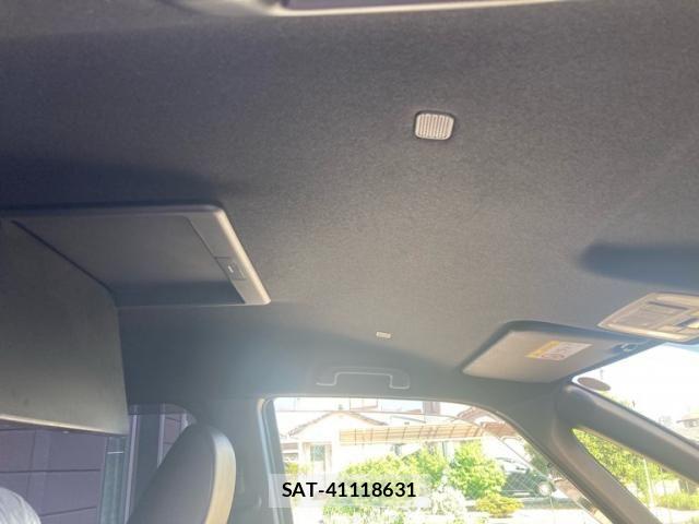 Toyota VOXY 2022-09 6999068-11