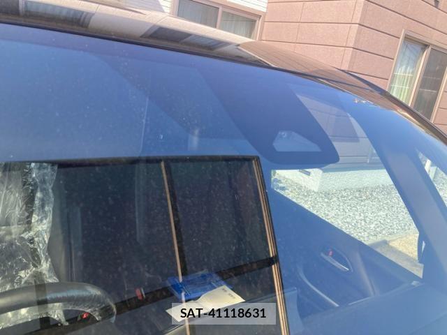 Toyota VOXY 2022-09 6999068-23