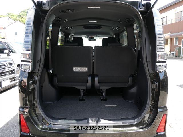 Toyota VOXY 2017-09 6999096-15